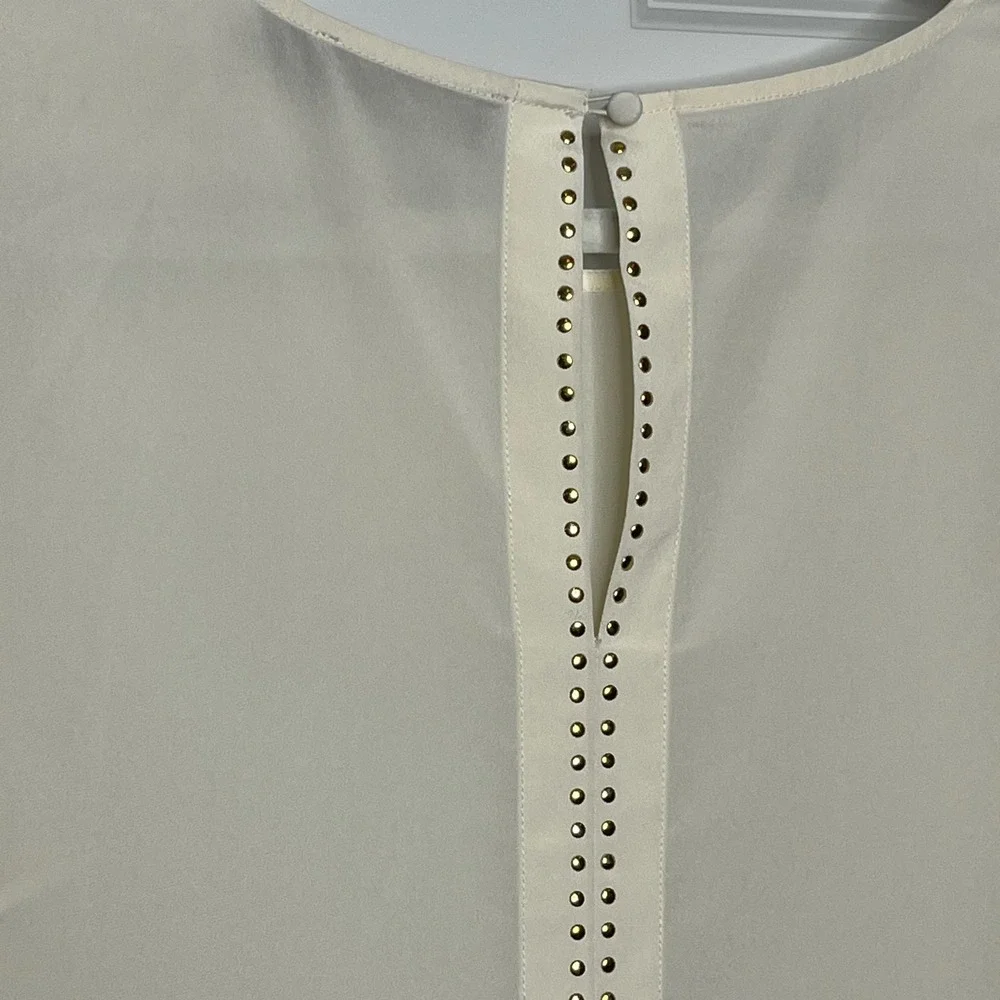 The Limited Studded Split Back Ivory Blouse Size Medium‎ Long Sleeve Cream Top